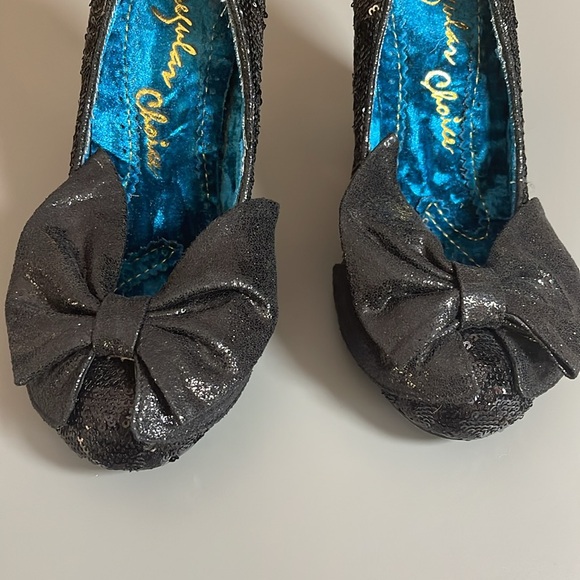 IRREGULAR CHOICE SEQUIN BOW CLEAR FLORAL HEEL 9 - Picture 2 of 6